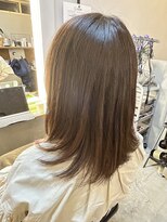 シイカ(siica)&nbsp;伸ばしたいけど髪が収まらない解決カット