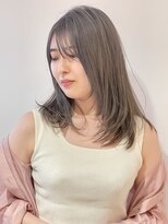 レヴィア(REVIA)&nbsp;レイヤーカット顔まわりカット前髪カット髪質改善