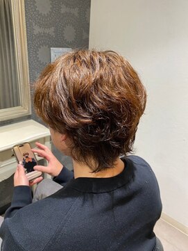 ローレン(LOREM) ショートウルフ/おしゃれ女子/ゆるパーマ/くせ毛/大人ショート