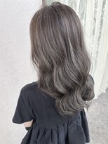 ノア(noa.)&nbsp;【豊中美容室noa.】細め大人ハイライト♪♪