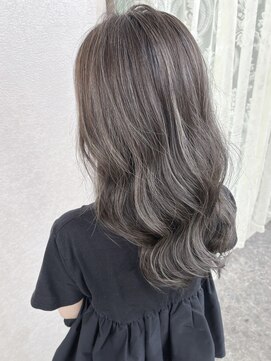 ノア(noa.) 【豊中美容室noa.】細め大人ハイライト♪♪