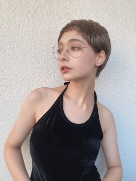 フォト イケブクロ(foto IKEBUKURO) 20代30代40代外国人風ハイトーンブリーチベージュベリーショート