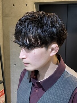 ブルニール 中崎町(BLEUNIR) シャドウパーマ　無造作　韓国メンズ　シースルーマッシュ