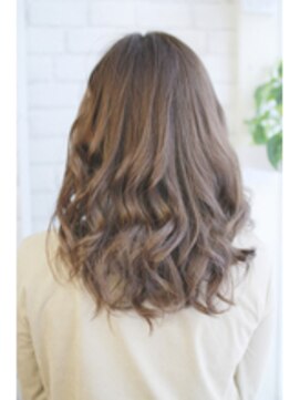 セントラル プラスエヌ(CENTRAL+n) 20代30代40代 大人セミディ【草津】