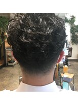 ナンバー イル デュッカ 札幌(N° il duca)&nbsp;爽やかツーブロック刈り上げ束感アップバング