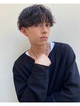 メーヴェ(Mowen) 南堀江 mowen メンズ ニュアンスパーマ マッシュショート