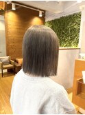 【ブリーチあり】ベージュカラー×切りっぱなしボブ