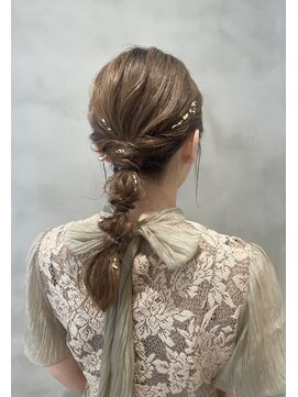 ロイリー バイ ローウェ 立川(Loely by Louwe) 編みおろし金箔アレンジ