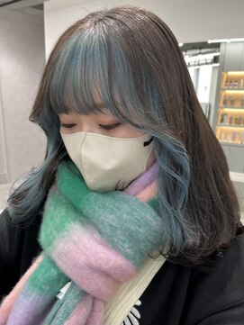 ゴウトゥデイシェアサロン 町田店(GO TODAY SHAiRE SALON) インナーカラー水色【町田】