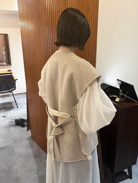 トワ(toi) 外はねボブ/グレージュ/横浜/横浜駅