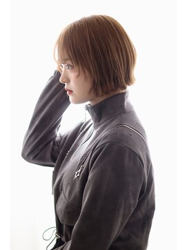 シロフ シブヤ(shirof shibuya) 【伊東玲弥】20代30代40代小顔レイヤーブロンド外ハネボブ