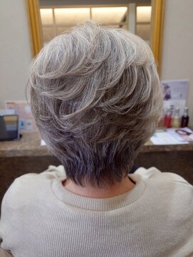 ガレリアエレガンテ 尾張旭店(GALLARIA Elegante) ショートヘア/ミセス