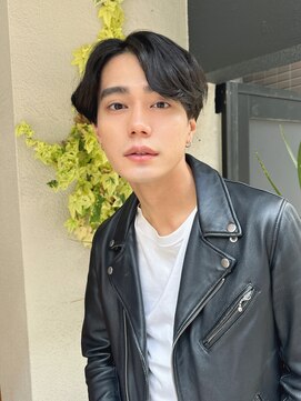 ルービック 和歌山(Rubik's) 【センターパート×ナチュラルツーブロック】清潔感メンズヘア