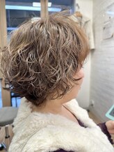 クレス 新宿御苑前(cresc) ミセスショートヘア 40代/50代/60代/パーマ