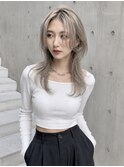 セミロング・レイヤーウルフ・ミルクティーベージュ