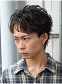 セット簡単なメンズセンターパートフェザーパーマ強め