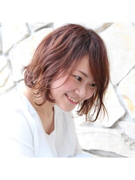 ヘアメイク ヴァロ(Hair Make VaLo) くしゅっとボブ