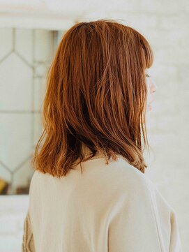 フローラビューティーヘアー(Flora Beauty Hair) 外ハネミディアムレイヤー/20代/30代/40代/50代/岡山/表町