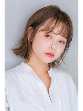 テイラー(Taylor) 【Taylor 大宮】　マットベージュ×色っぽミディ