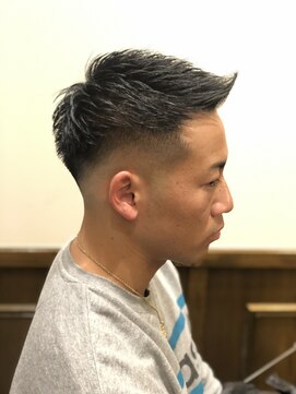 プレミアムバーバー 目黒店(PREMIUM BARBER produce by HIRO GINZA) ジェットモヒカン×スキンフェード