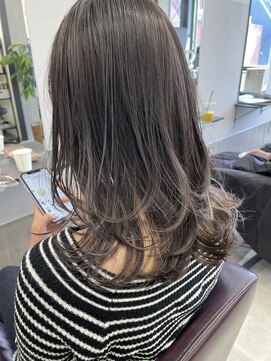 ジゼル 博多筑紫口店(GiseL) 大人レイヤーカット【博多駅筑紫口】@halu_the_world