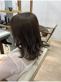 ダークブラウン