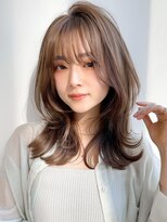 小顔カット薄めバングうる艶髪こなれヘア斜めバングモテ髪