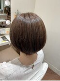 オリーブベージュ