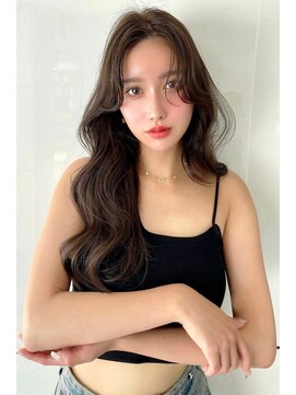 ランズ(LANDS) 顔周りレイヤーカット 【韓国ヘア 大阪 梅田】