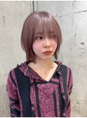 原宿ミルクティーピンクグレージュカラーミディアムレイヤーボブ