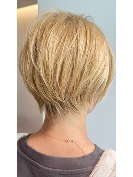 バンプ ギンザ(BUMP GINZA) 40代/50代/絶壁解消・前下がり・ショートボブ【浅野】