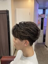 ハイパー(HYPER)&nbsp;フェザーパーマ（メンズ/パーマ/眉毛）