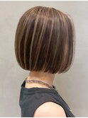 表参道白髪ぼかしハイライトミディアムボブアッシュグレー50代