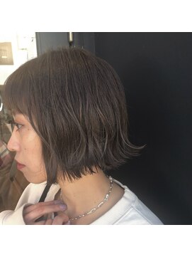 ナンバー(number+) 【number】切りっぱなしボブスタイル