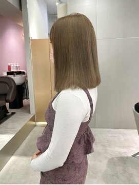 ジェム(GEM) ミディアムミルクティーベージュ◎