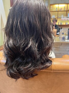 ブルーモスク トウキョウ(TOKYO) コテ巻き風パーマ