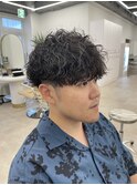 ツイストスパイラルパーマツーブロックメンズマッシュ