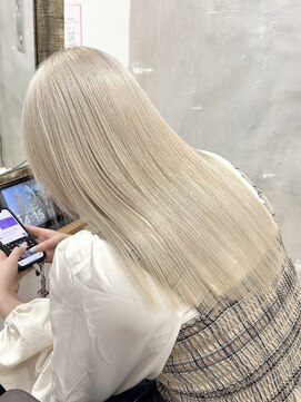 ロア 福岡天神本店(LORE) ダブルカラーベージュカラーケアブリーチカラーハイトーンカラー