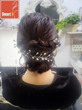 スマートワン ビューティー(Smart1 Beauty) ふんわりシニヨンスタイル