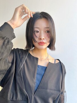 トルネード(TORNADO) 大人ミニボブフェイスレイヤー切りっぱなしボブ丸顔K20250303