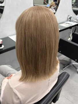 ヴィヒタ 川越 本川越(VIHTA.) ブリーチダブルカラーミルクティーベージュ川越本川越