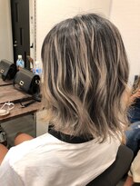 ラニ(LANI)&nbsp;【ＬＡＮＩ/ＳＴＹＬＥ】-バレイヤージュ-　外国人風カラー