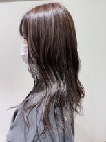 ビーワールド(B WORLD)&nbsp;ハイライトアッシュ【藤枝/髪質改善/インナーカラー】