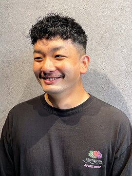 フジヤマバーバーショップ アジト(FUJIYAMA BARBER SHOP ajito) ニュアンスマッシュ【田中美旺】b829