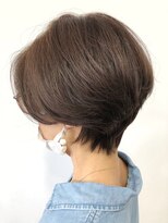 ヘッズ 本八幡店(HEADS)&nbsp;大人かわいいカーキグレージュ　フェザーバング　ボブ