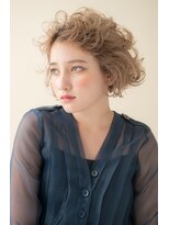 ワン 大船(ONE006)&nbsp;マッシュ/くびれヘア/ビタミンカラー/メルティーカラー/大船駅