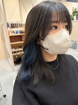 シダ(sida SAIIN)&nbsp;大人可愛いナチュラルイヤリングカラー20代