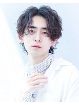 ゴールドナゴヤ 名駅(GOALD NAGOYA)&nbsp;センターパート【ツイストスパイラルパーマ】