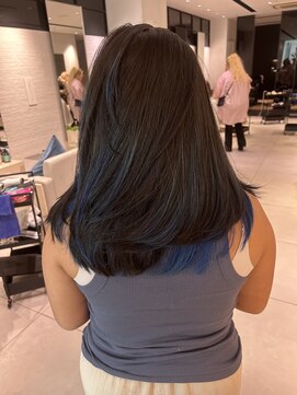 ステア ケース(stair case) インナーカラーブルーデザインカラー髪質改善トリートメント