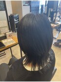ミディアムくびれレイヤーカットクラゲヘアー黒髪30代40代